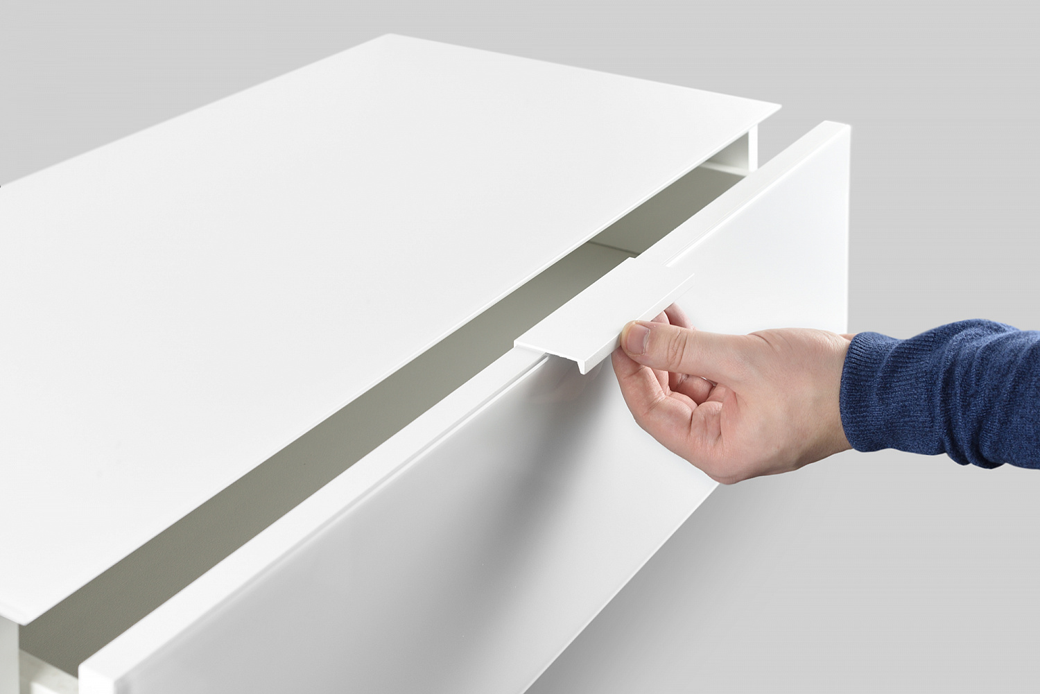 Консоль навесная MD 7115, белая